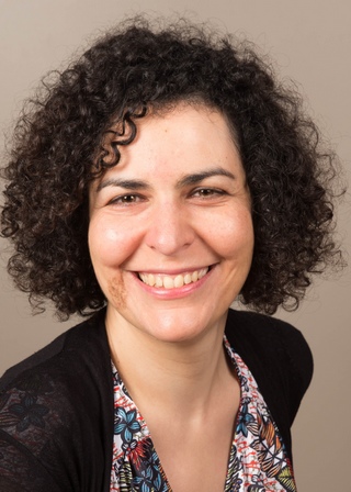 Karine Savigny, Colonie de vacances Ulysséo, Développement personnel